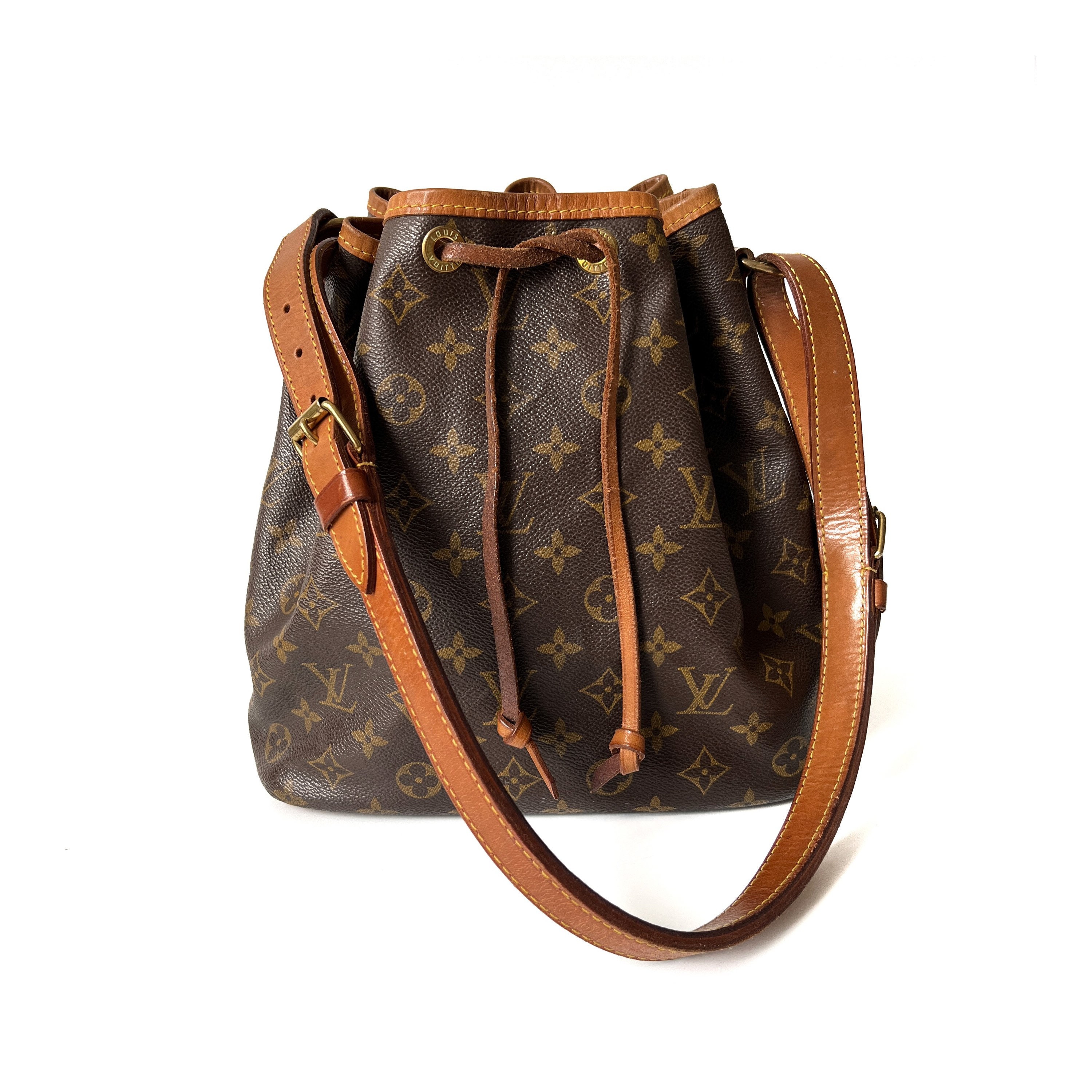 LOUIS VUITTON #35167 Monogram Canvas Noe Drawstring Shoulder Bag