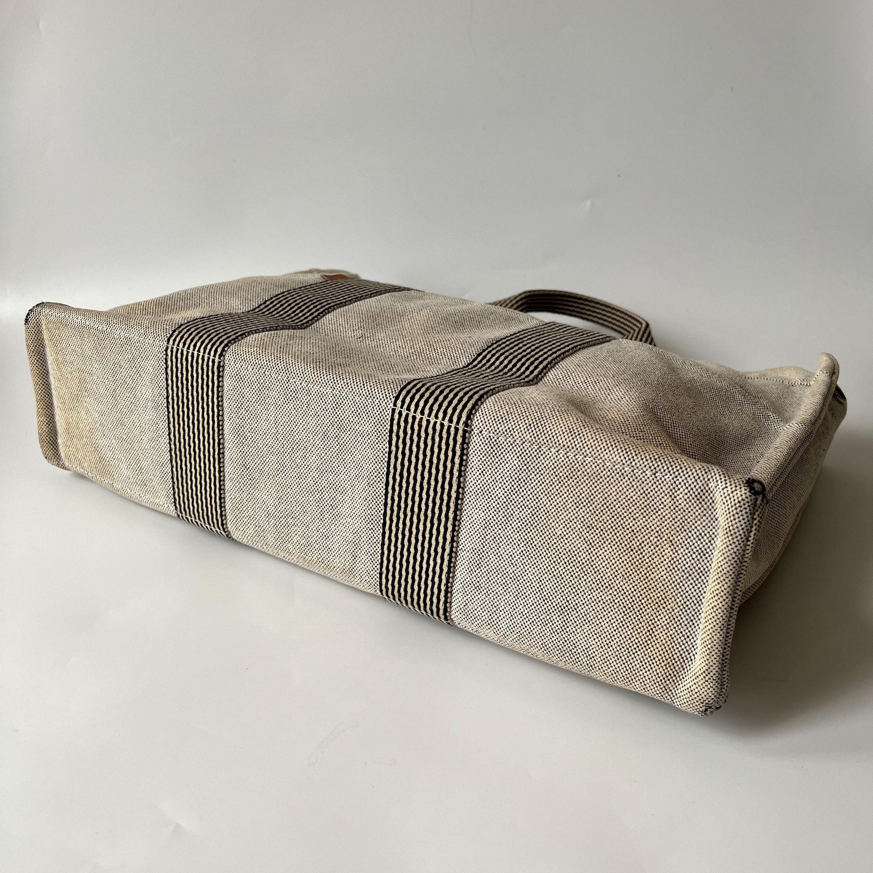 Hermès Brown Herline Cabas Gray H Woven Nylon Tote Bag – The Closet New York