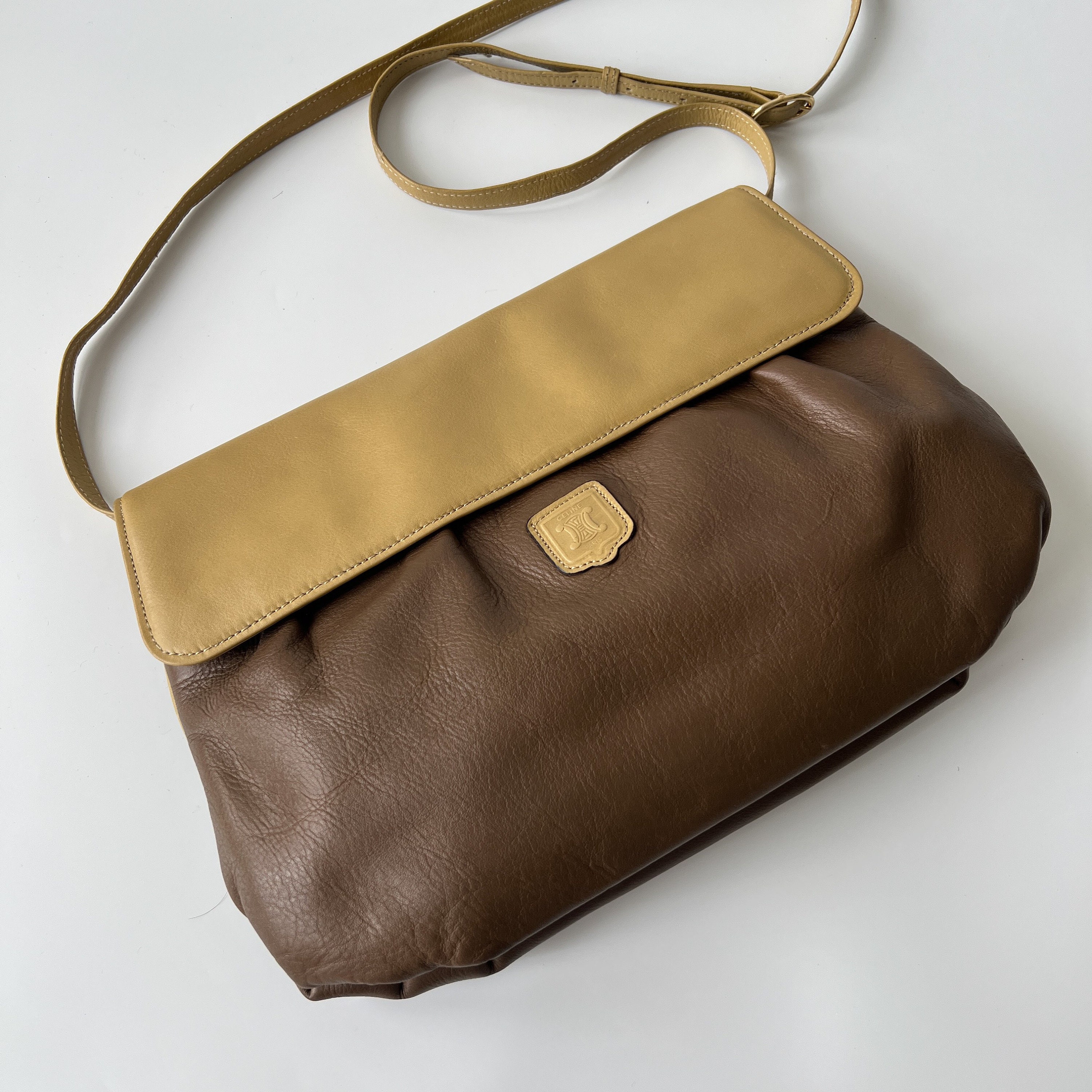 CELINE 本物ヴィンテージレザー トリオンフ ロゴ クラッチ＆クロス