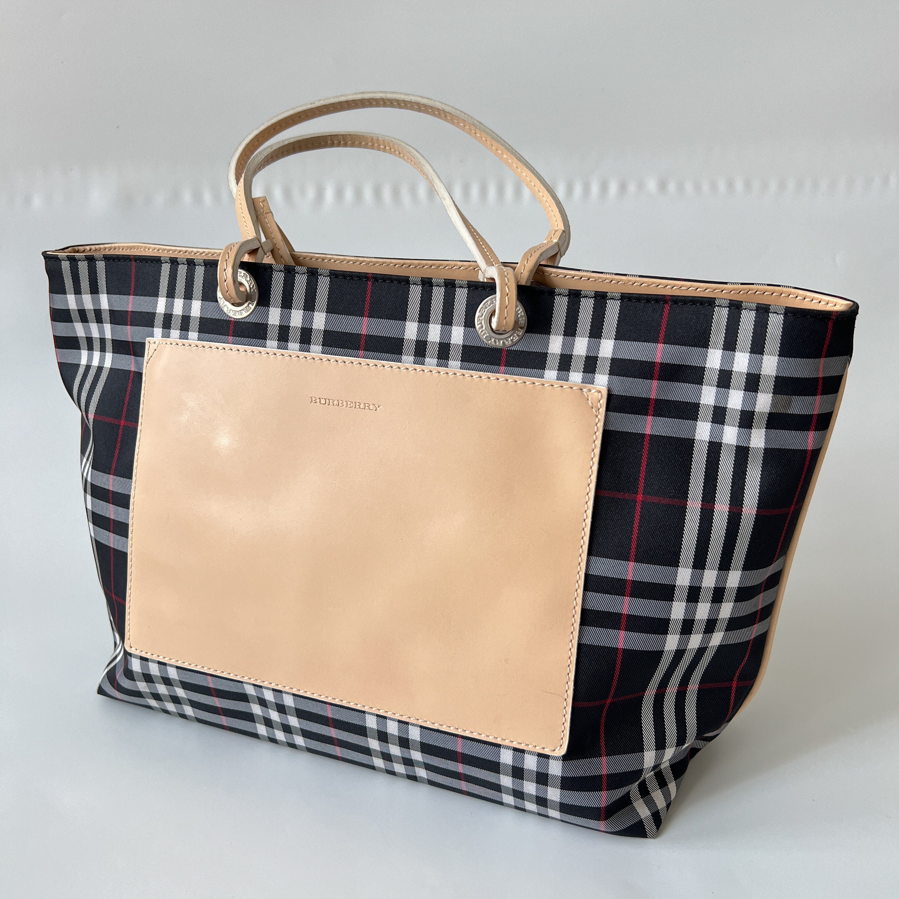 BURBERRY LONDON Authentic Vintage Jacquard Nova Check Tote