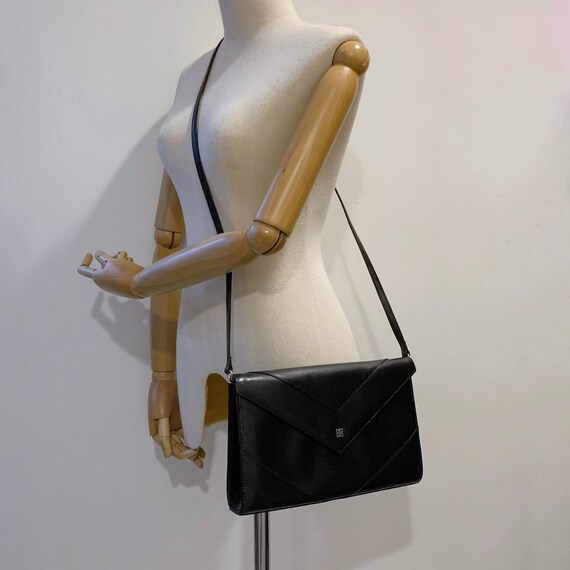 GIVENCHY VINTAGE BAG
