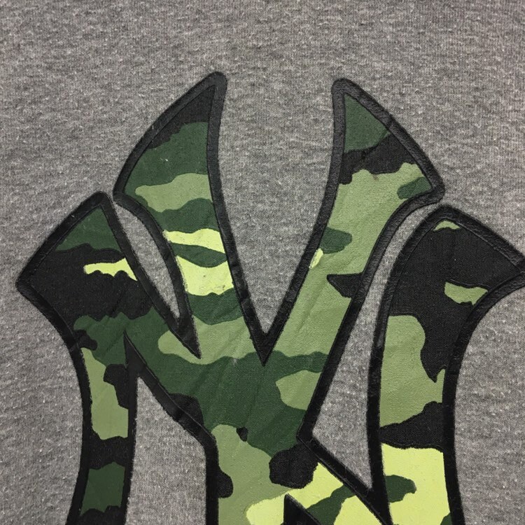 YANKEES Hoodie Sweatshirt Big Logo Camo 