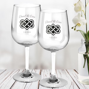 Copa de vino de boda con nudo de amor celta personalizada, regalo de novia grabado personalizado, cristalería para celebración de aniversario, brindis de novios
