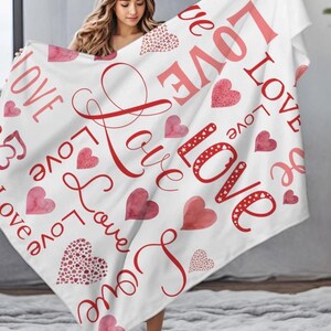 Fleece Blanket Love Design - Valentine&#39;s Day Gift, Anniversary, Birthday - Cozy Throw, Watercolor Heart Print, Everyday Home Decor