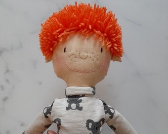 Handmade Puppe Jungepuppe mit rote Haare Geschenk Puppenjunge KIND Design Stoffpuppe Stoffjunge