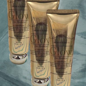 Nawilżający krem do twarzy Hydrate and GLOW z aloesem i kurkumą 2 uncje