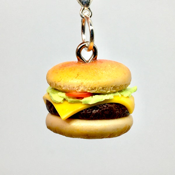 Pendentif/charm en pâte fimo cheeseburger réaliste