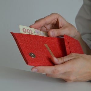 Handgemachte kompakte Bi-fold Dark Amber minimalistischefilz Brieftasche