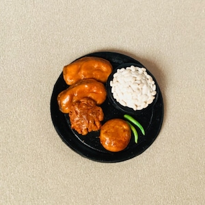 Indian Food Miniature Fridge Magnet, Dollhouse food, Miniature Telebhaja and Muri, 1:12 Scale