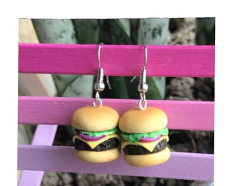 Brincos de cheeseburger, joias de comida em miniatura, brincos de comida, brincos de hambúrguer, joias de hambúrguer