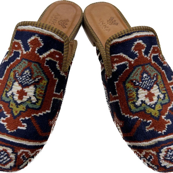 custom velvet slippers