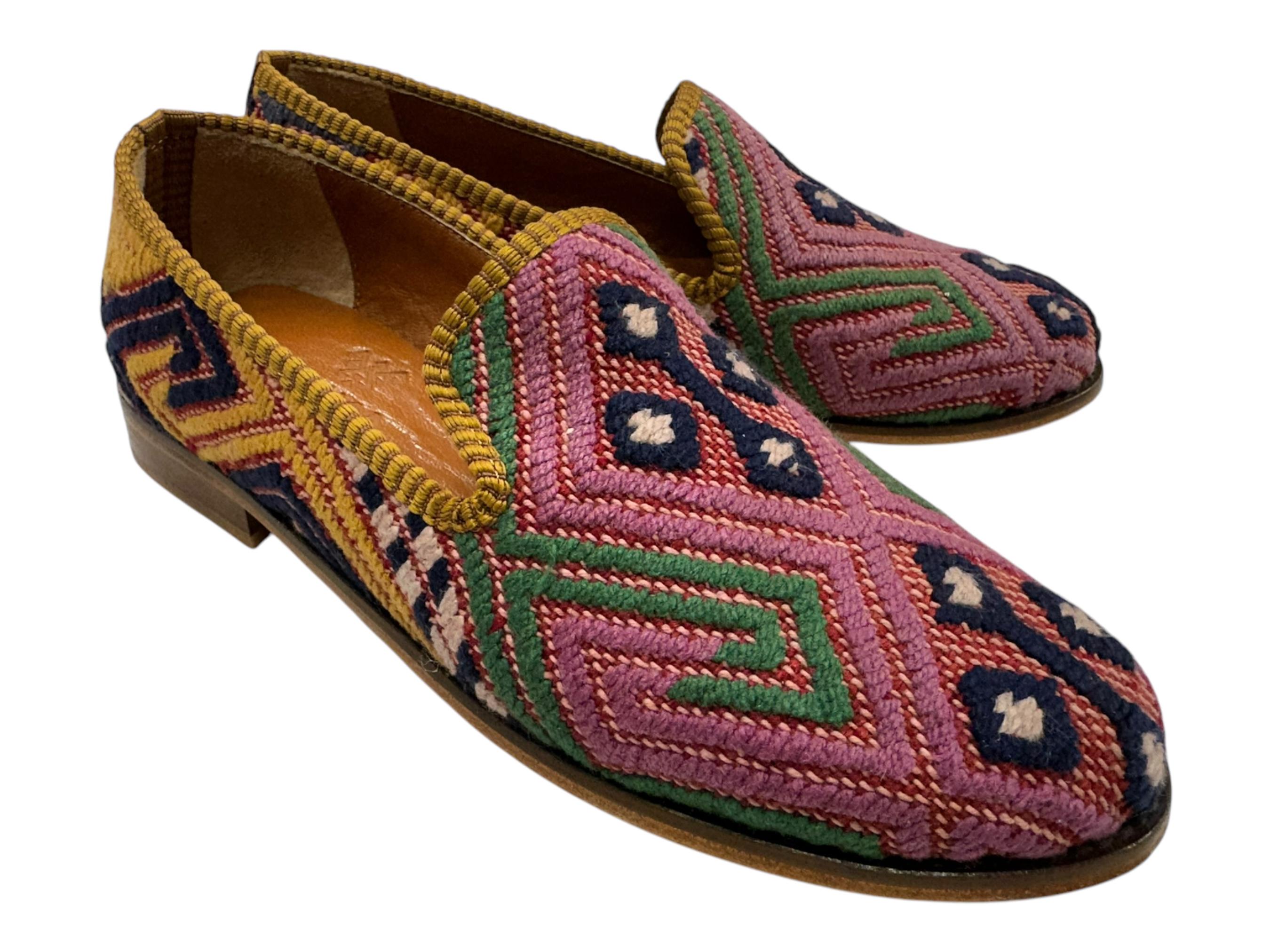 Handmade EU-41 US-9 Kilim Shoes, Unique Loafers , Handmade Shoes, Genuine Leather Sole, Gift Shoes,  Natural Shoes for Men