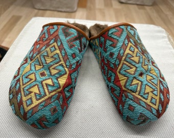 Handmade mules us-9/eu-39 fabric slippers for woman