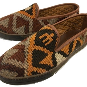 Handmade 42-EU (9,5-US) Sneakers Kilim Shoes, Unique Loafers , Handmade Shoes, Genuine Leather Sole, Gift Shoes,  Natural Loafers for man