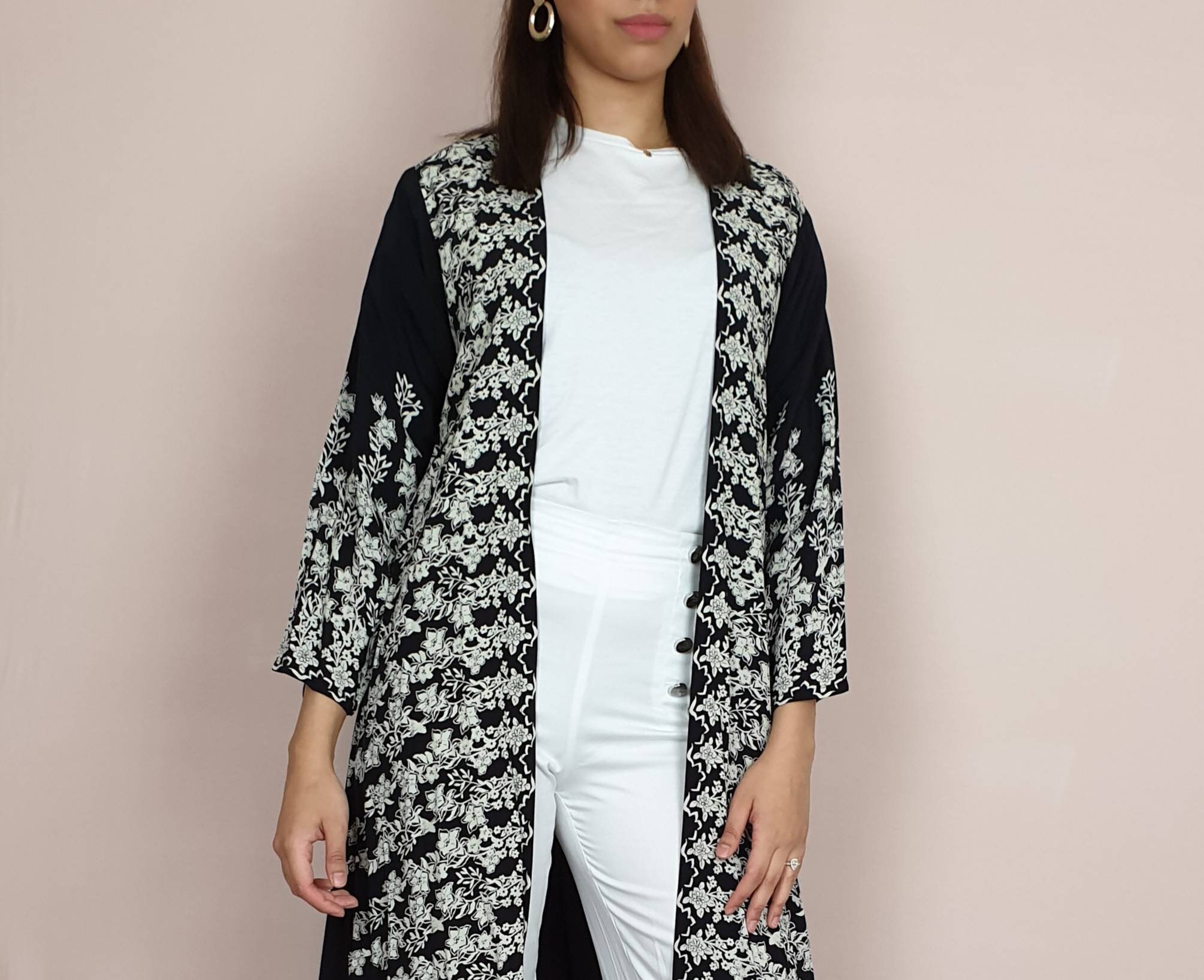 kaftan black and white