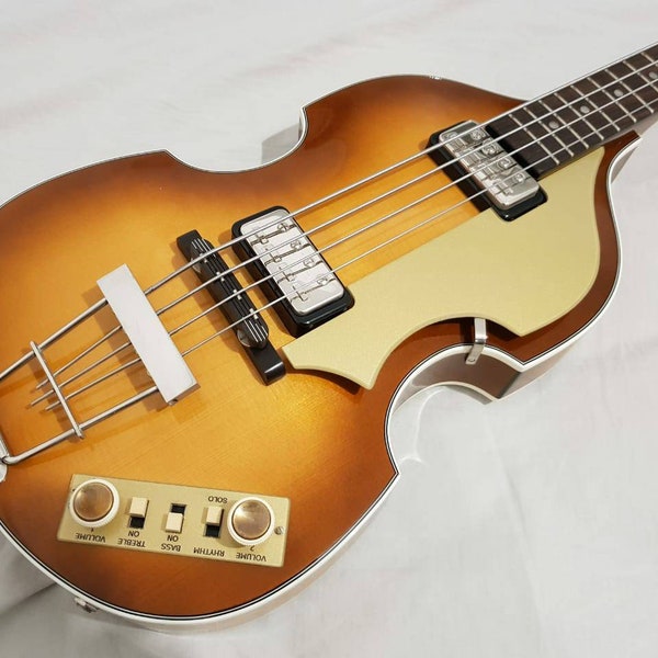 Benutzerdefinierte goldene Pickguard und Bedienfeld-Set für Hofner 500/1 Violin Bass