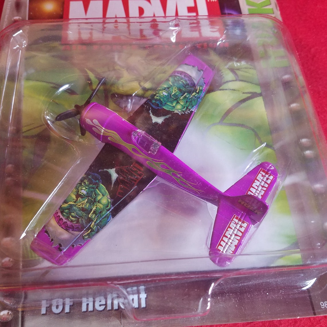 Incredible HULK F6F Hellcat Fighter Jet Plane, Marvel Air Force Series 2 Maisto, Superhero