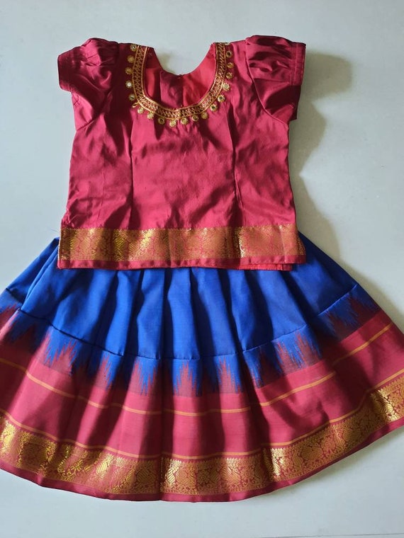 Maroon pattu hotsell pavadai