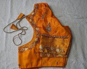 Gelbe Kanchipuram Seide Saree Bluse: Aari Work Hochzeits Top