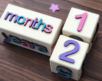 Baby milestone blocks girl, Baby Age Blocks, Newborn Gift, Photo prop, Baby Shower Gift