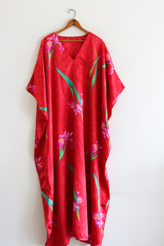 Vintage Kaftan Boho Dress Mumu Red Floral Kaftan