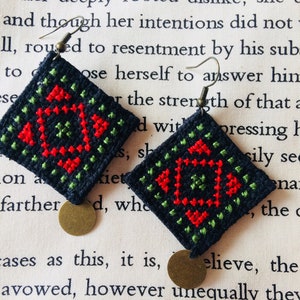 Boho etnisk. Palestinsk broderi. Örhängen. Broderade örhängen