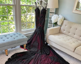 Krista Black and Dark Red Wedding Dress, Gothic Wedding Dress, Trumpet Black Dress, Black Lace Wedding Dress, Illusion Back Wedding Dress