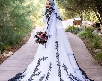 Raisa Black and White Mermaid Wedding Dress / Medieval Wedding Dress / Renaissance Wedding Dress/Fantasy Wedding Dress/Gothic Wedding Dress