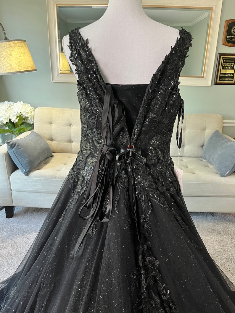 Kristina Black Wedding dress,Ballgown Wedding Dress, Gothic Wedding Dress, Black Bridal Gown, V neckline wedding dress, Lace wedding dress image 4