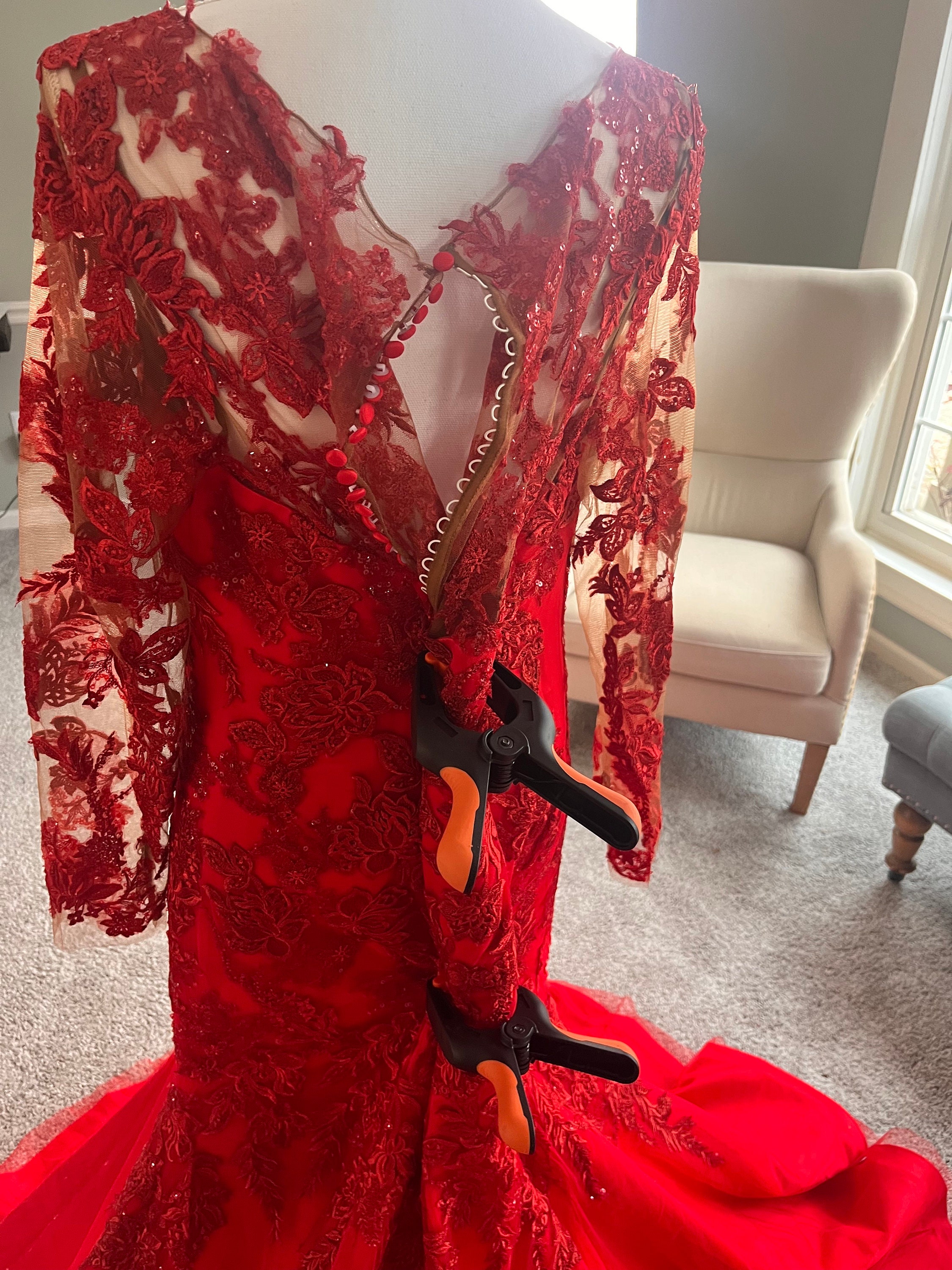 Elaine Red Lace Mermaid Wedding Dress: Gothic Bridal Gown