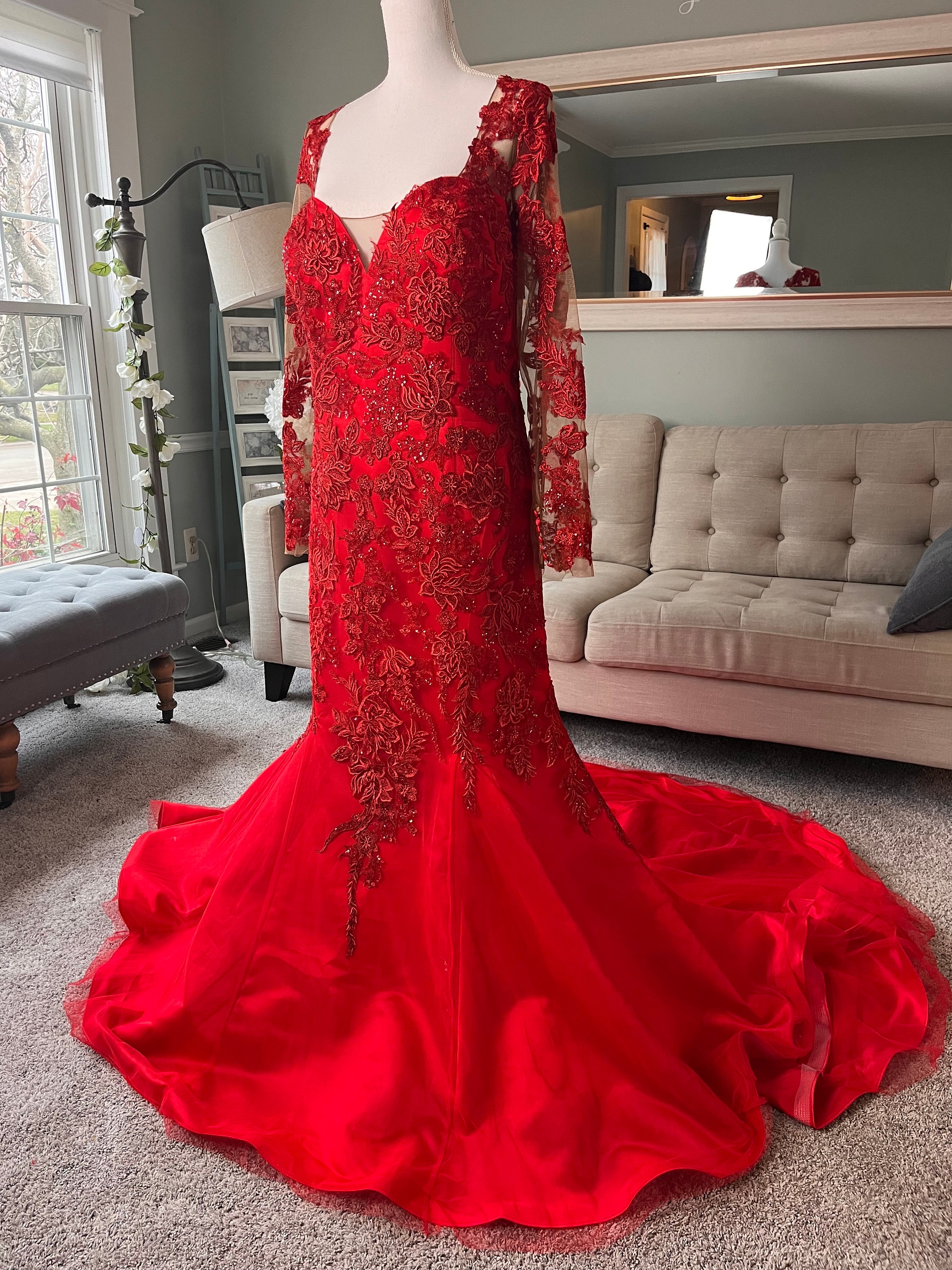 Elaine Red Lace Mermaid Wedding Dress: Gothic Bridal Gown