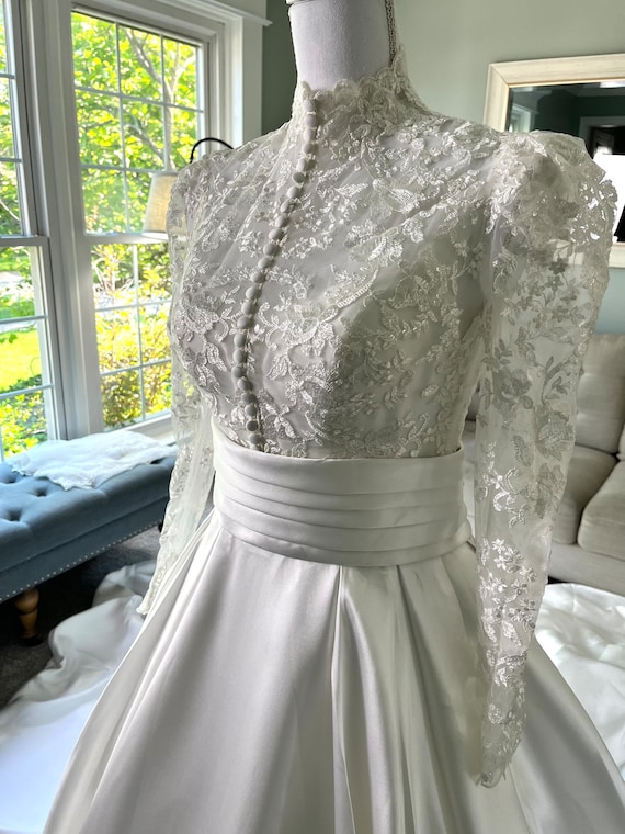 Grace Kelly Wedding Dress by KittyChen | The Dressfinder (the US & Canada)