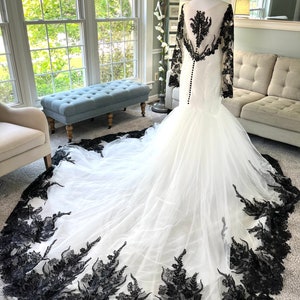Raisa Black and White Mermaid Wedding Dress / Medieval Wedding Dress / Renaissance Wedding Dress/Fantasy Wedding Dress/Gothic Wedding Dress