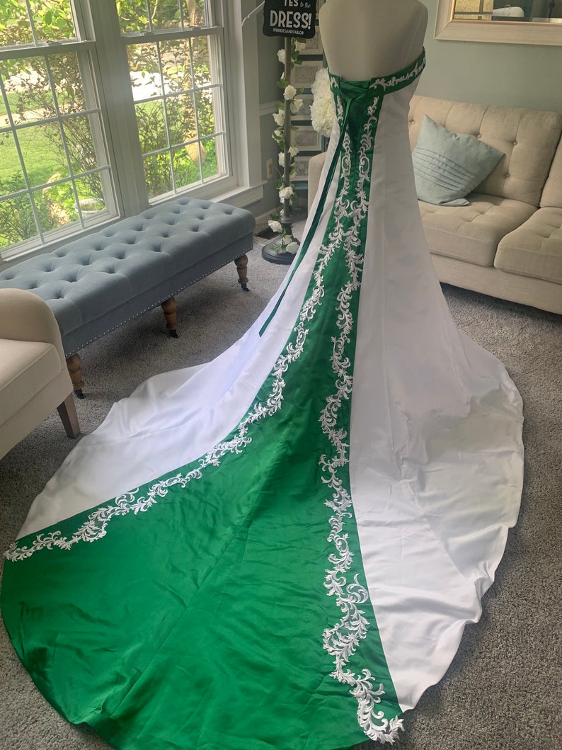 Emerald Green Wedding Dress/ Alternative Wedding Dress / - Etsy