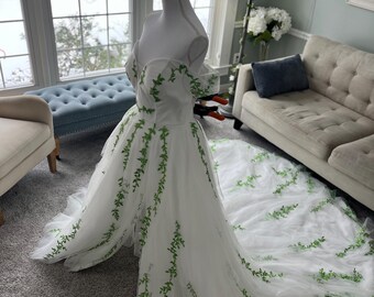 green vine wedding dress Wedding Dress with Embroidered Green Leaves and Vines