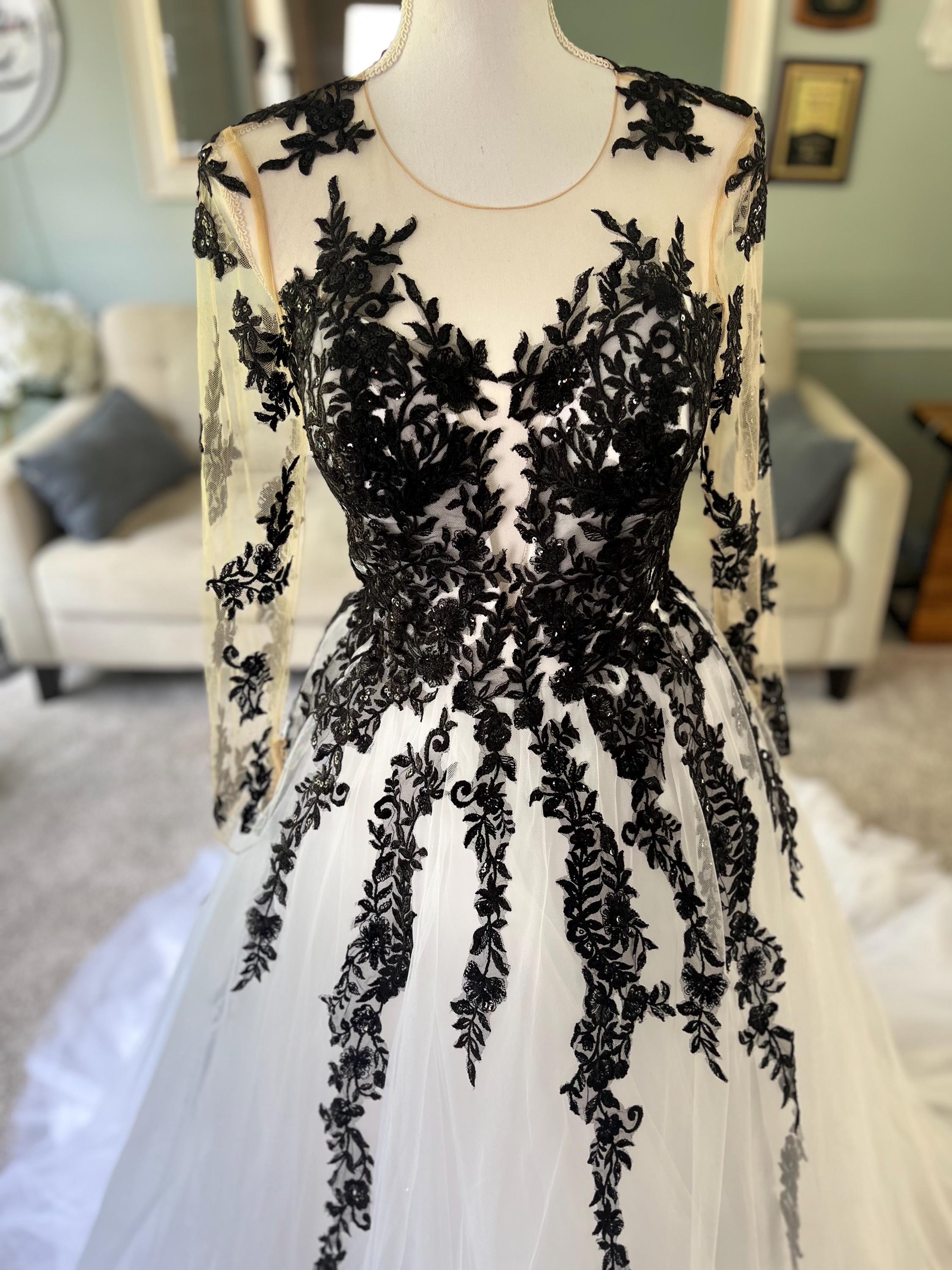 knee length dresses for ladies Zapaka Women Black White Long Mother of The Bride Dress Mermaid Lace Long Sleeves Wedding Guest Dress, Black+White / US12 main image 1