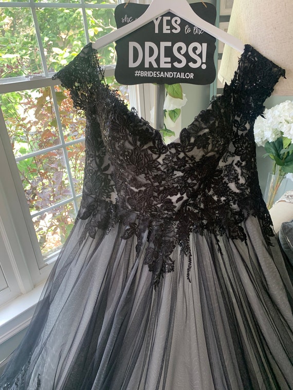 black and grey dress Off Shoulder Dark Tulle Appliques Long Evening Prom Dresses, A-li – MarryLover Court Train Jovani 61380 Black Grey Floral
