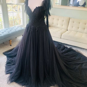 Black Wedding Dress With Flutter Sleeves ,ballgown Wedding Dress ...