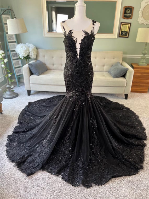 Brynn Trumpet Black Wedding Dress With Illusion Back by Brides & Tailor -  Etsy