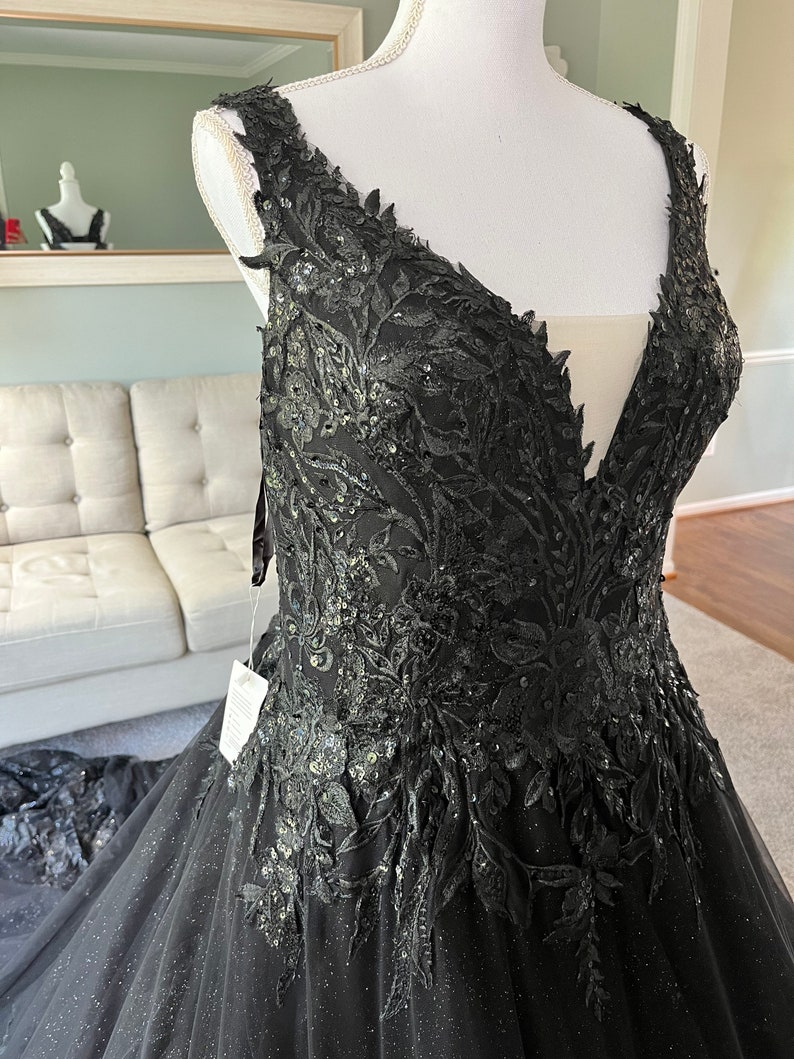 Kristina Black Wedding dress,Ballgown Wedding Dress, Gothic Wedding Dress, Black Bridal Gown, V neckline wedding dress, Lace wedding dress image 3