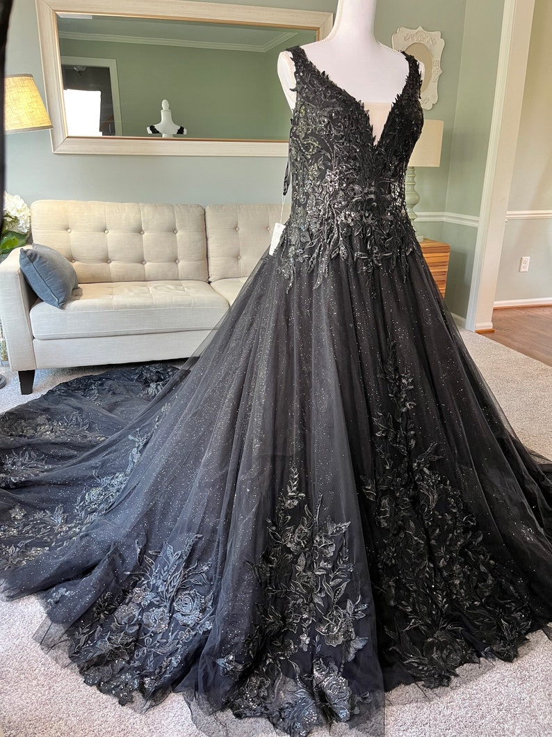 Kristina Black Wedding dress,Ballgown Wedding Dress, Gothic Wedding Dress, Black Bridal Gown, V neckline wedding dress, Lace wedding dress image 7