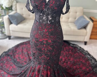 knee length dresses for ladies Zapaka Women Black Red Mermaid Long Prom Dress Off The Shoulder Velvet Ruched Party Dress With Slit, Black Red / US20W