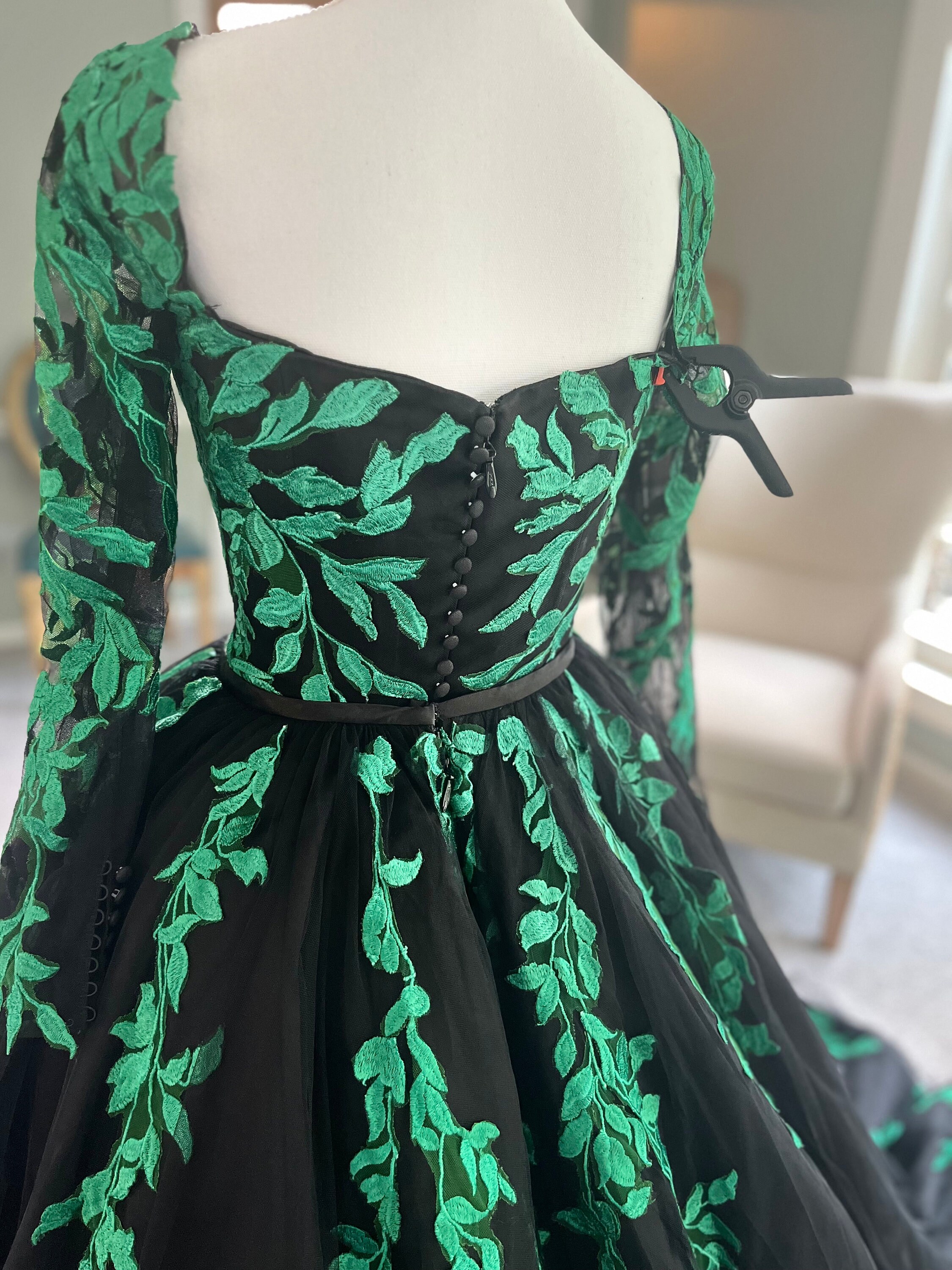 dark green and black lace dress Gothic Wedding Dress Green Black Lace Appliques Tiered Short Sleeves Ball Gown Bridal Gown Sweep Train from Dhgate Ball Gown Wedding Dresses