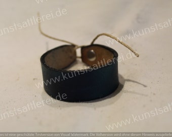 Manschettenarmband aus Leder