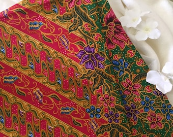 Zaryn - Authentic Malaysian Hand Painted Batik (Pink)