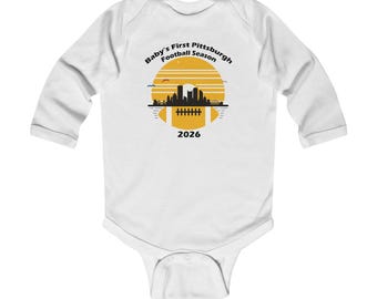 Body per neonati "Prima stagione di football a Pittsburgh" con skyline.