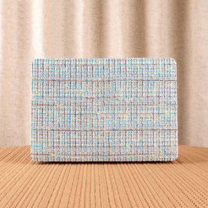 Custodia rigida per MacBook in filato intrecciato Boho