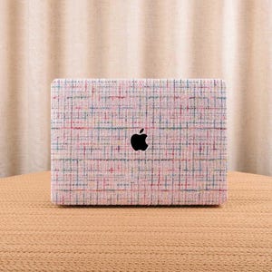 Boho Pink Woven Fancy Yarn MacBook Hard Case Cover for MacBook Air 13 MacBook Pro 13 14 16 15 Air 13 12 inch MacBook M2 M3 inch Laptop Case
