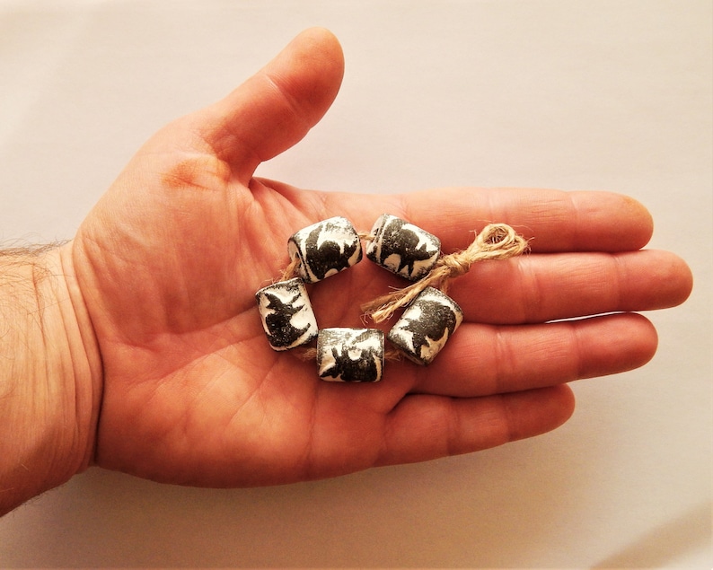 Set of 5 Ceramic Beads black Cat, Pets, Necklace, a Set for Needlework