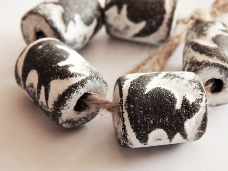 Set of 5 Ceramic Beads black Cat, Pets, Necklace, a Set for Needlework